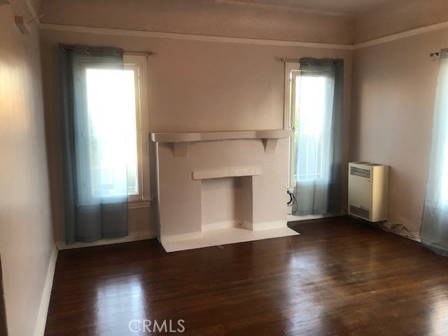 115 E 12th 4 Property Photo 3