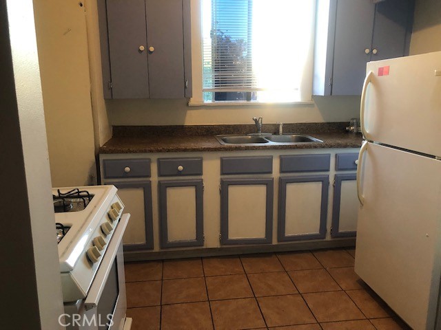 115 E 12th 4 Property Photo 5