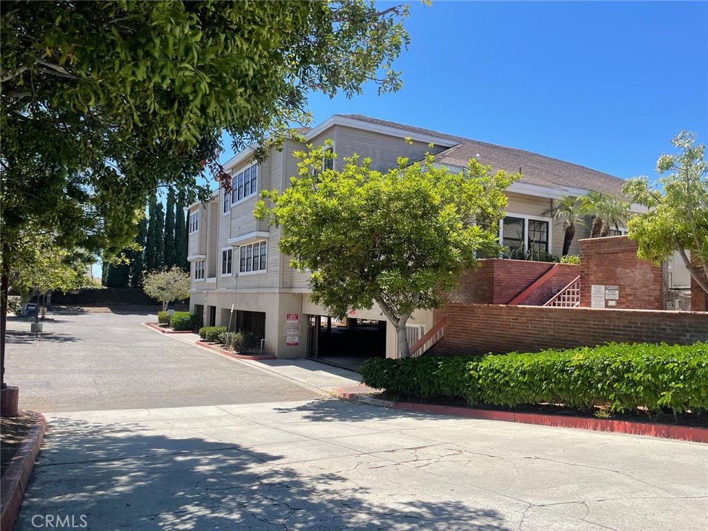 13252 Garden Grove Boulevard 213 Property Photo 5