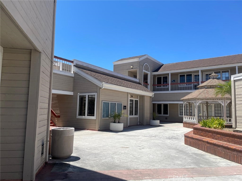 13252 Garden Grove Boulevard 213 Property Photo 16
