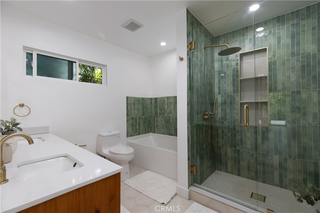 1066 E 45th Way Property Photo 13