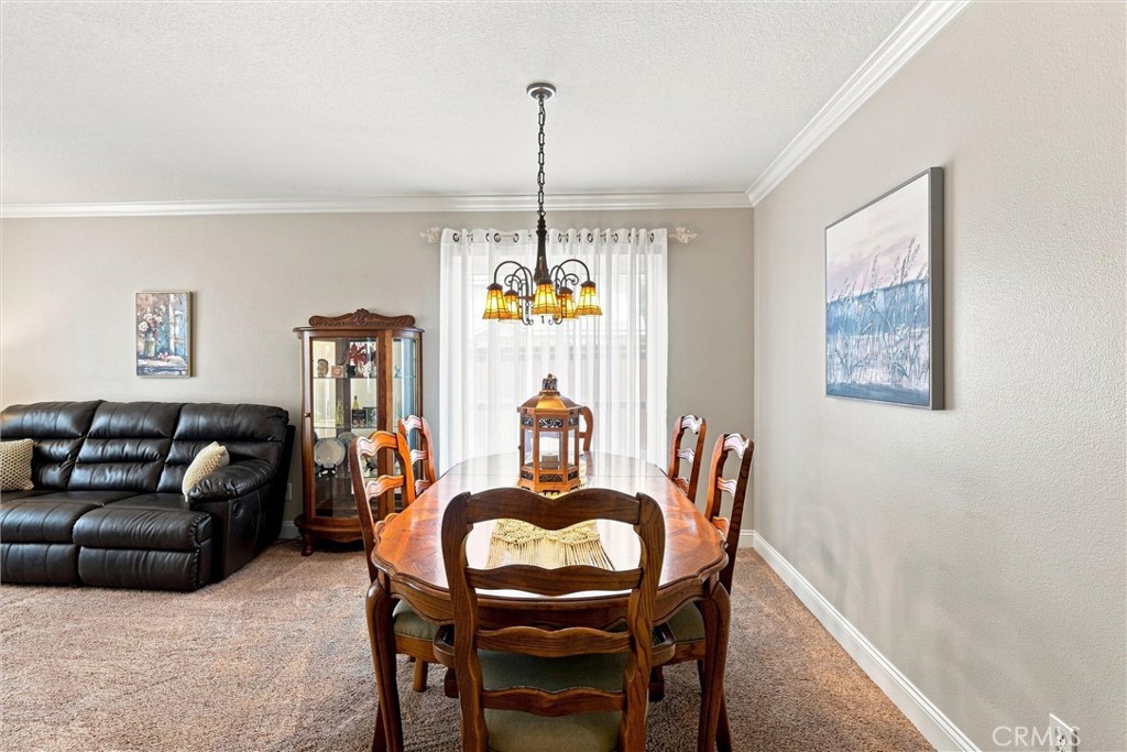 65 Linhaven Property Photo 8
