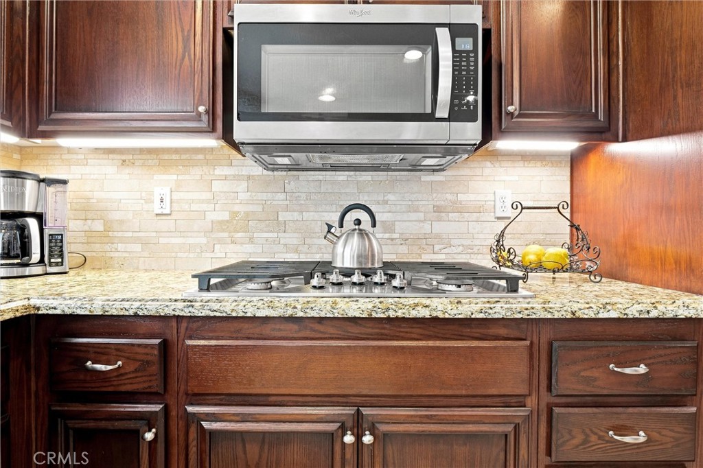 65 Linhaven Property Photo 17