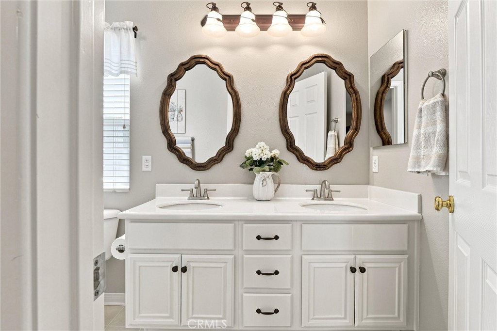 65 Linhaven Property Photo 22
