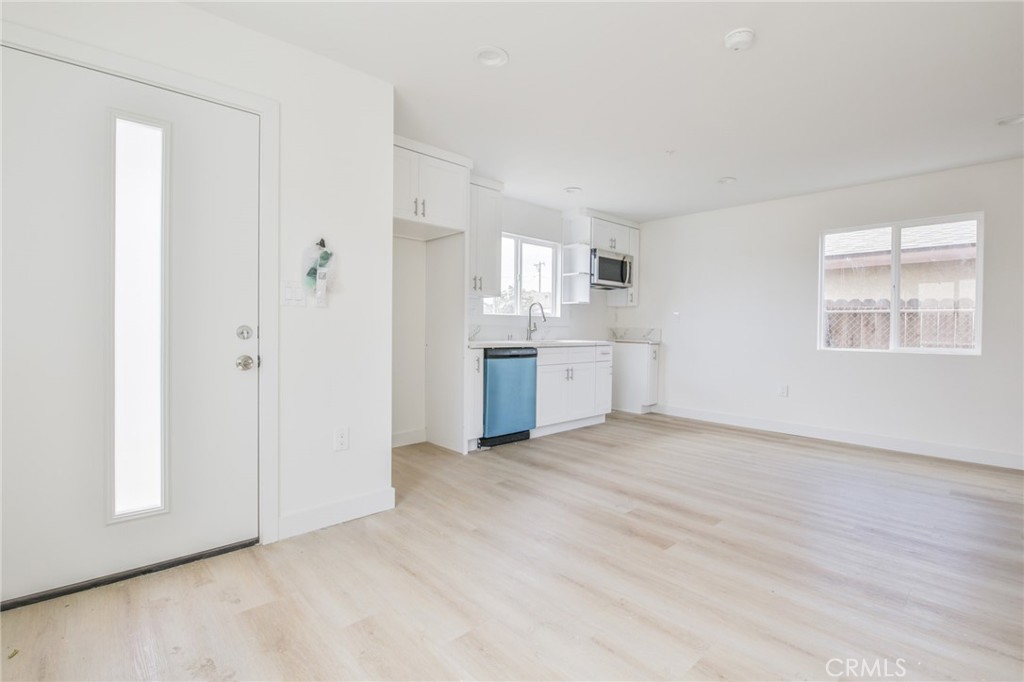 1043 W 151st Street Property Photo 11