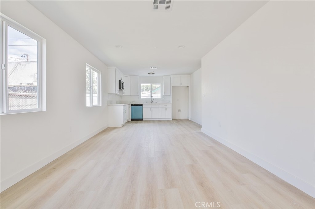1043 W 151st Street Property Photo 29