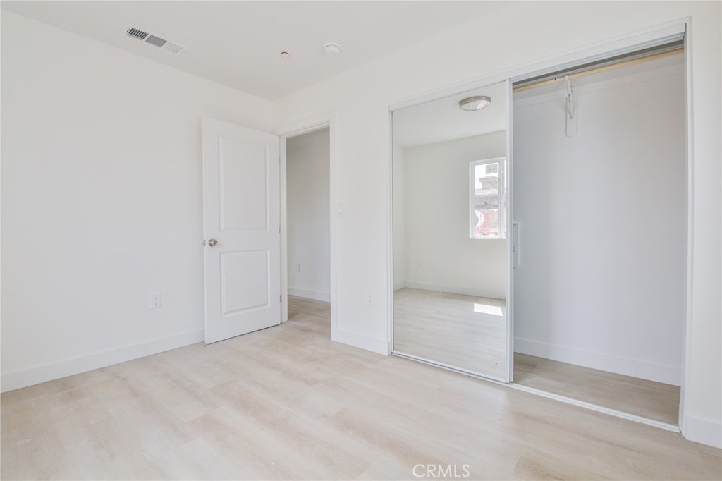 1043 W 151st Street Property Photo 34