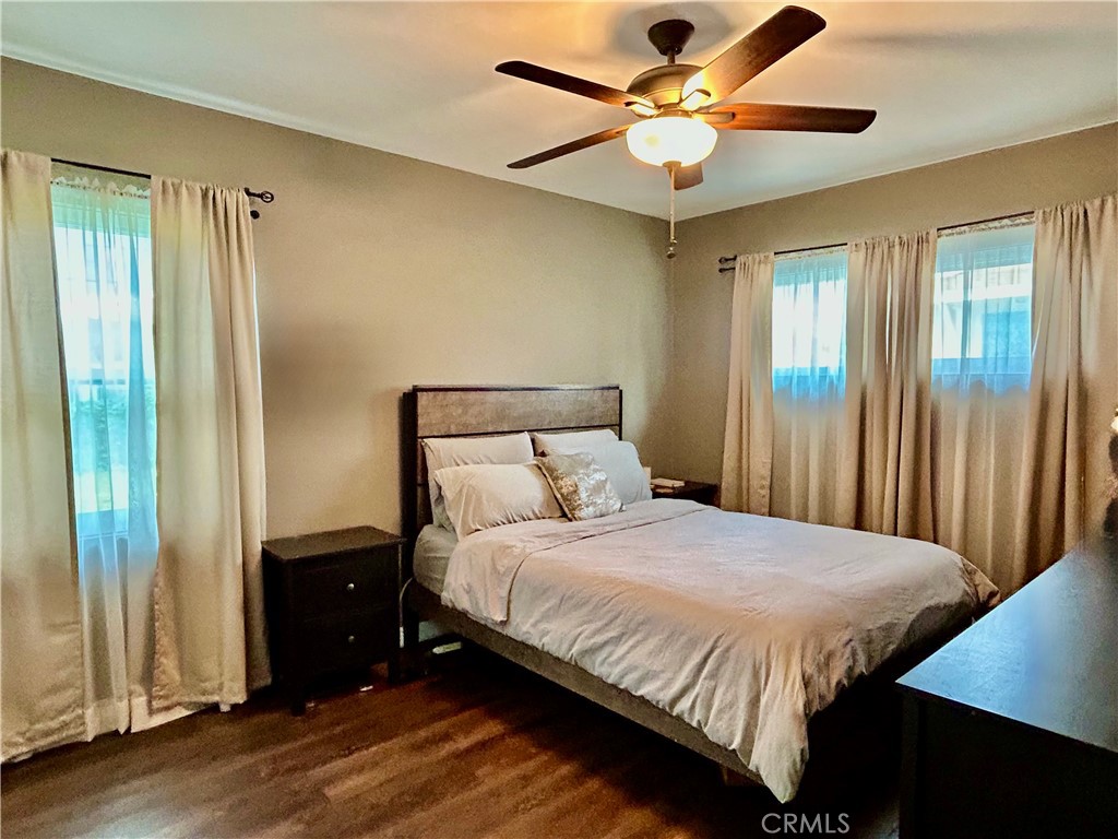 205 E Cypress Property Photo 13