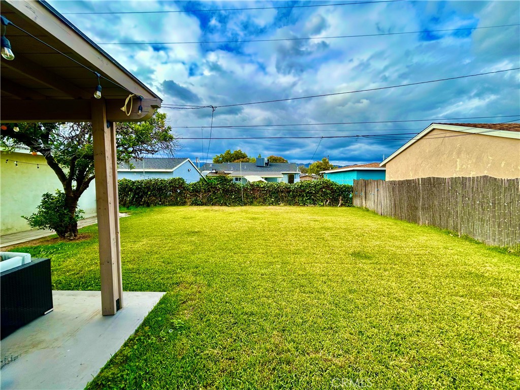 205 E Cypress Property Photo 18
