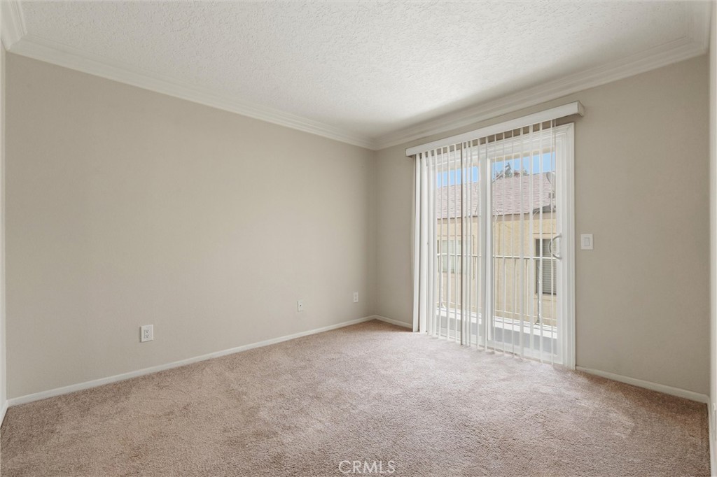 3425 E 15th 12d Property Photo 11