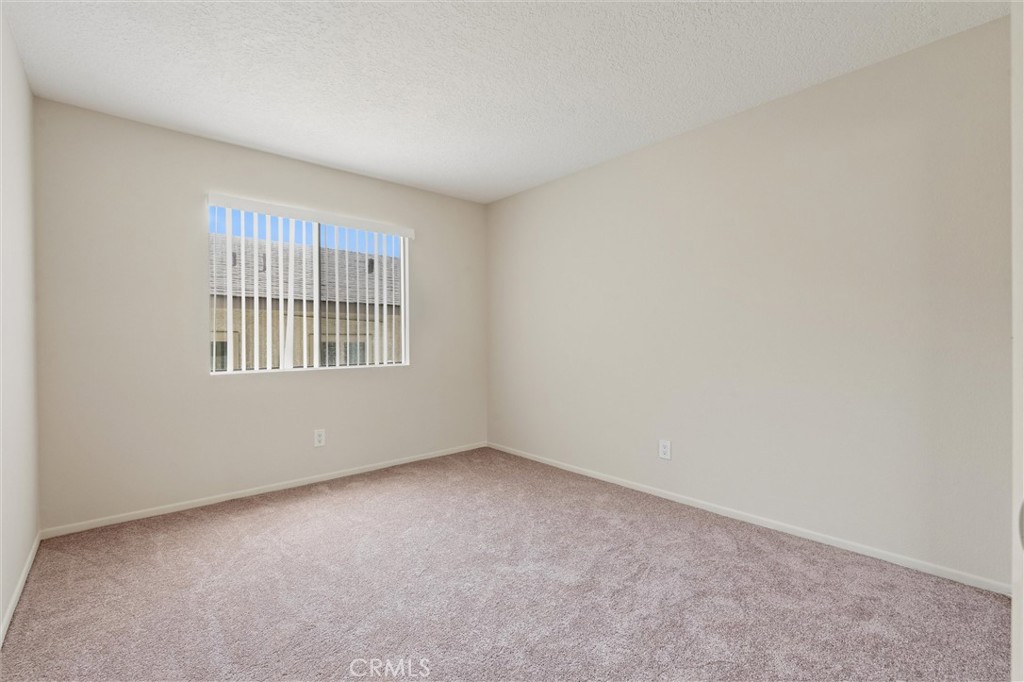 3425 E 15th 12d Property Photo 15