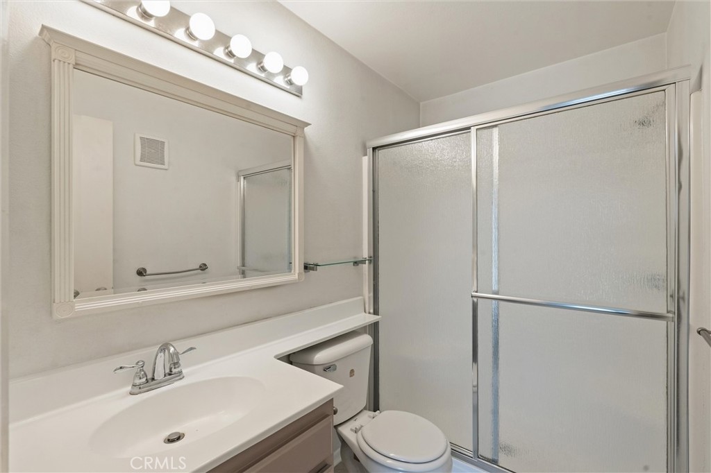 3425 E 15th 12d Property Photo 17
