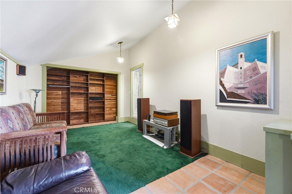 1749 West Property Photo 4