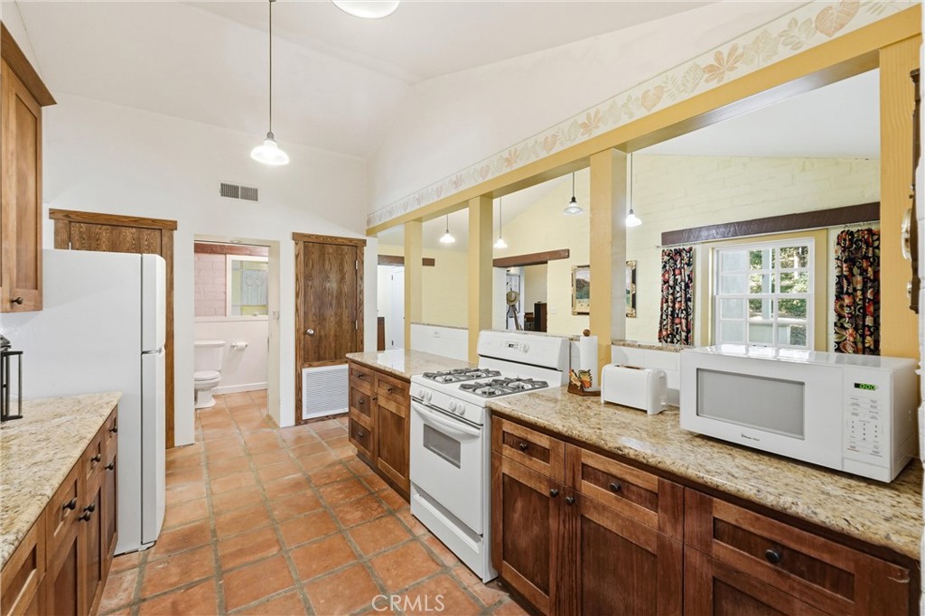 1749 West Property Photo 16