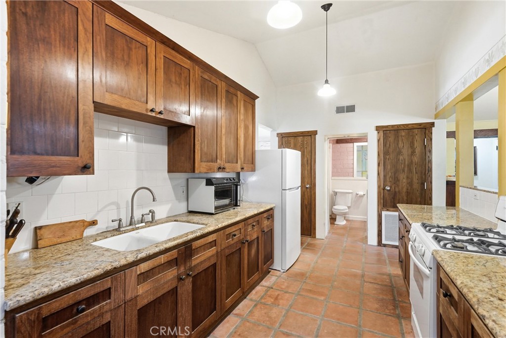 1749 West Property Photo 17