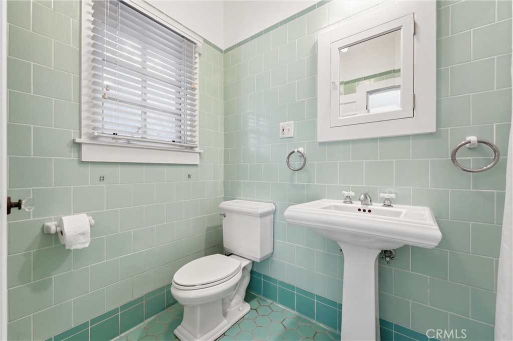 1749 West Property Photo 29