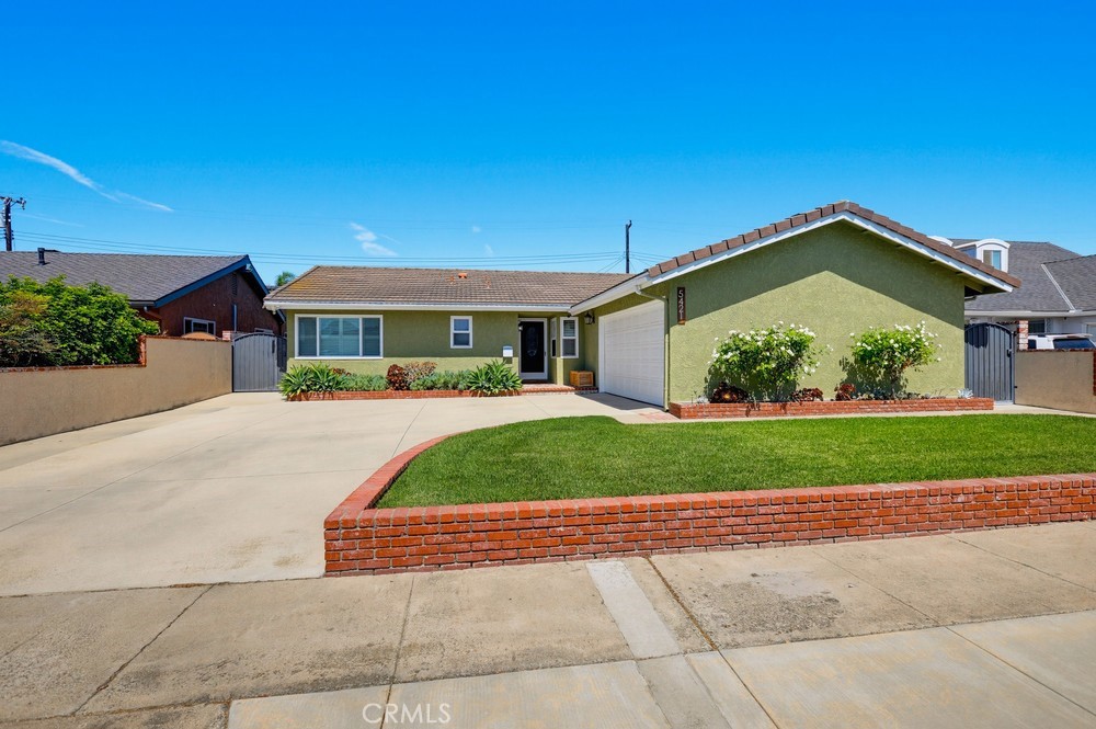 5421 Park Property Photo 1
