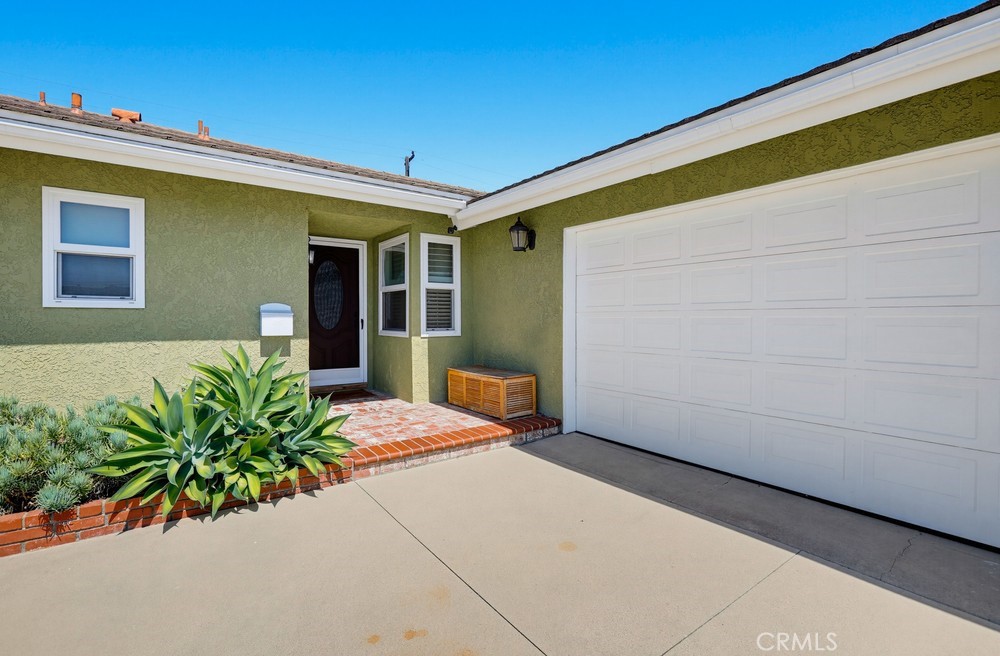 5421 Park Property Photo 3