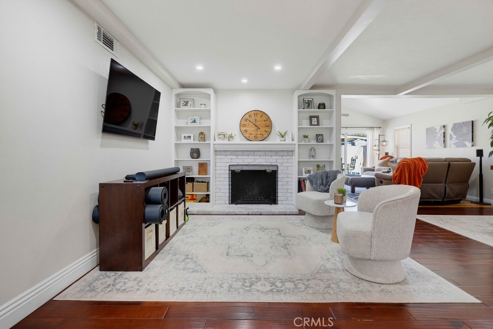 5421 Park Property Photo 7