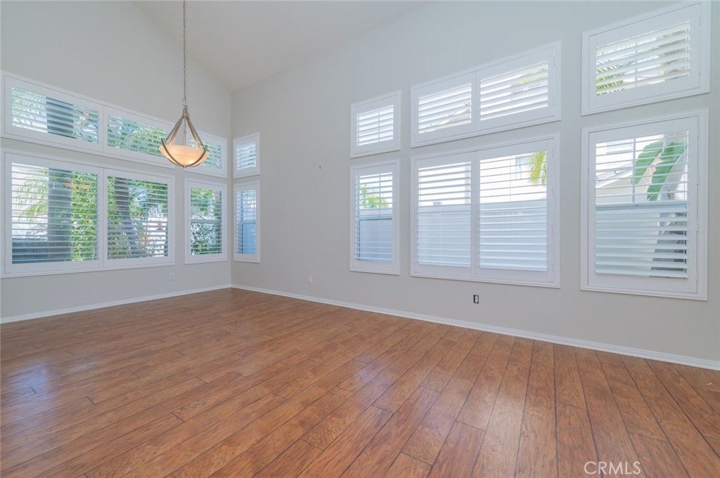 3420 New York Property Photo 7