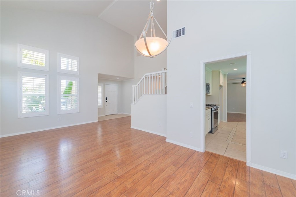3420 New York Property Photo 8
