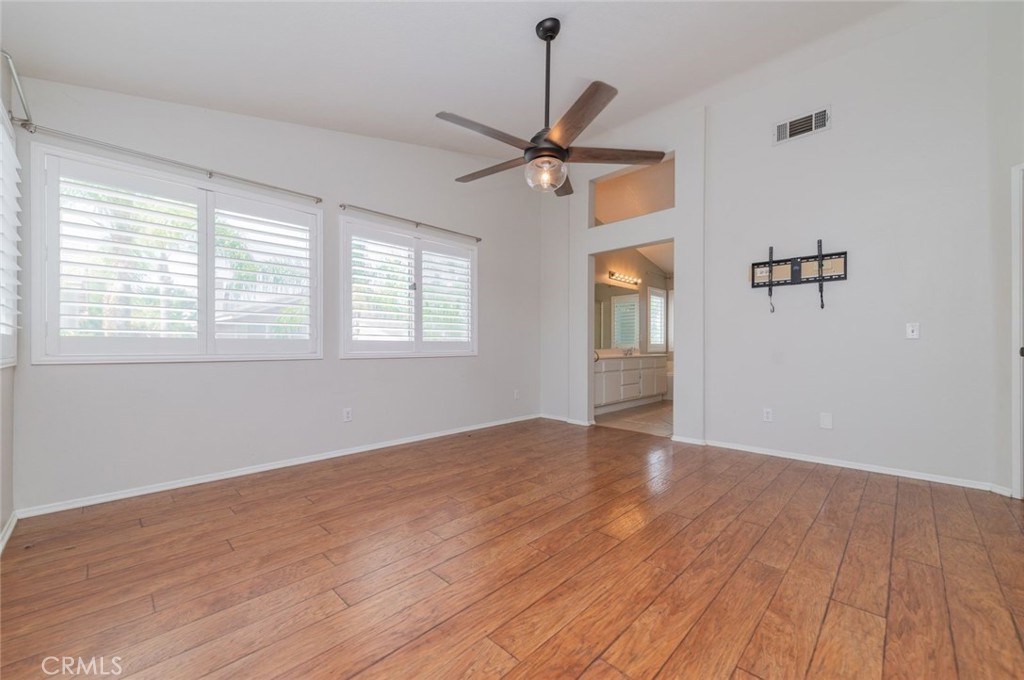 3420 New York Property Photo 24
