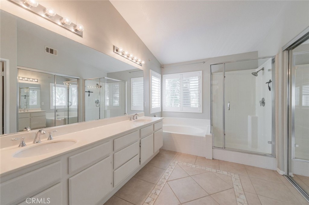 3420 New York Property Photo 27