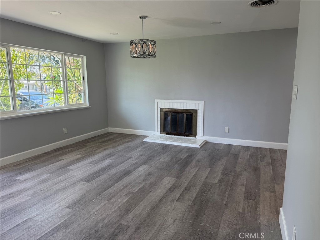 6603 Mitad Court Property Photo 3