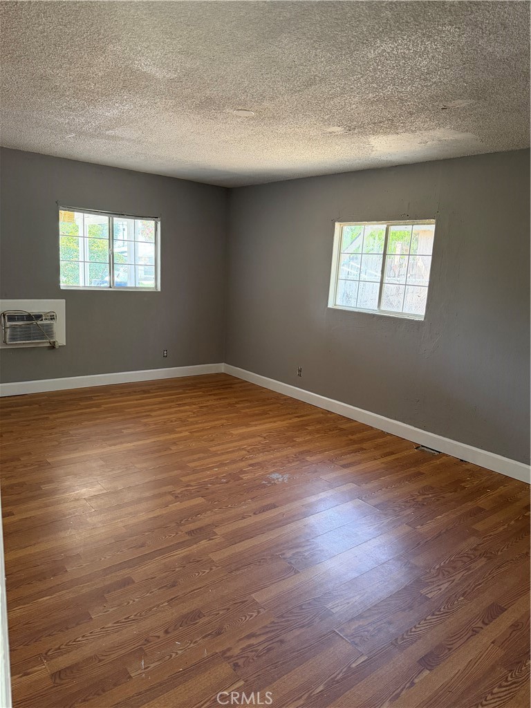 6603 Mitad Court Property Photo 9
