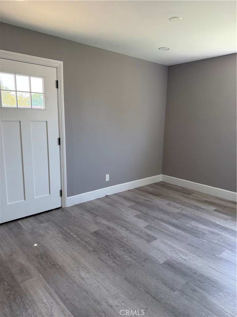 6603 Mitad Court Property Photo 14