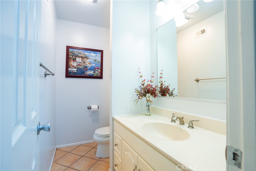 2104 Raymond 4 Property Photo 2