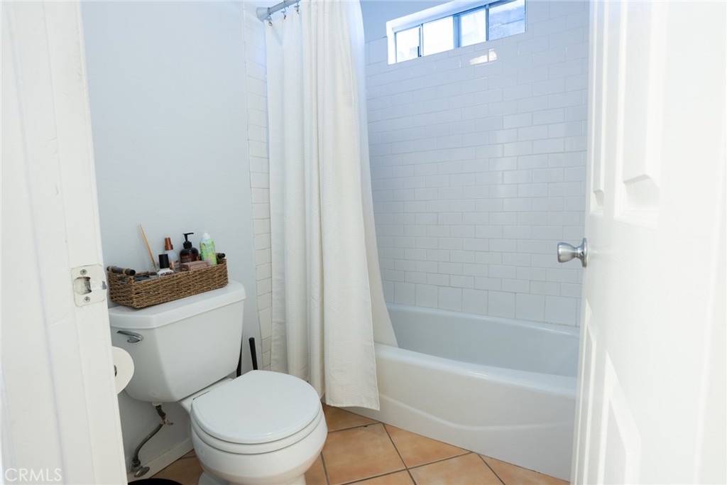 2104 Raymond 4 Property Photo 11