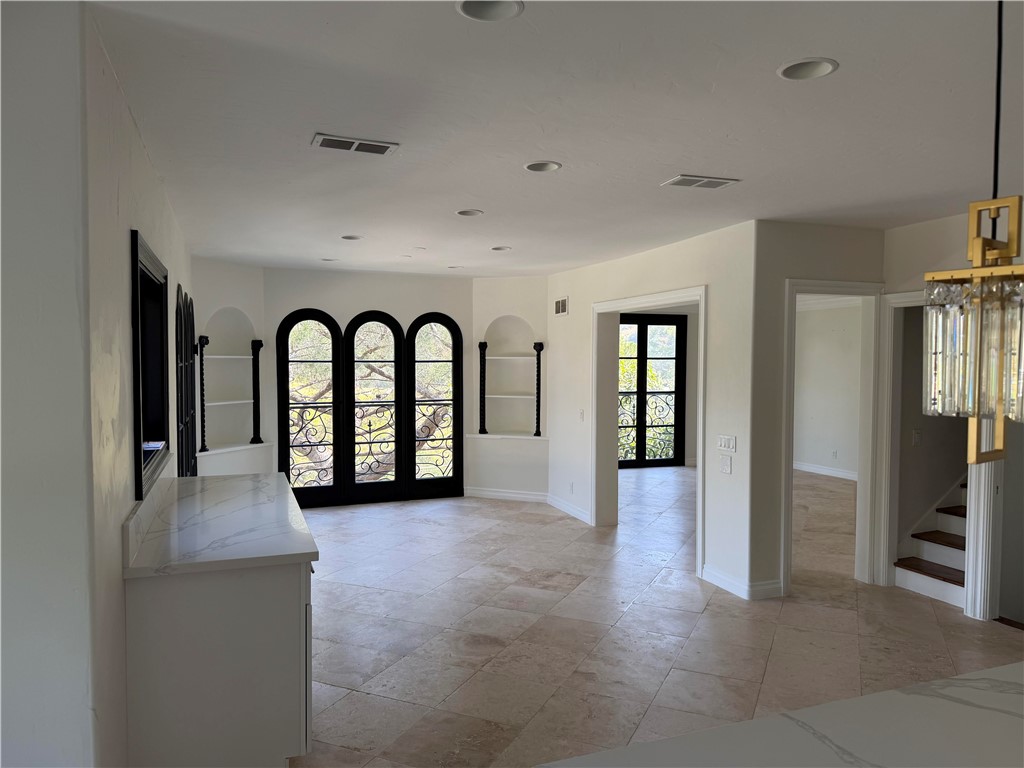 1301 N Beverly Property Photo 5