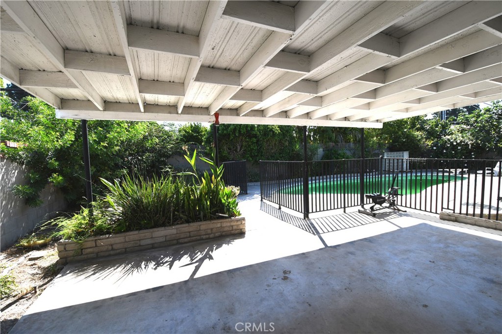 10445 Ballard Property Photo 29