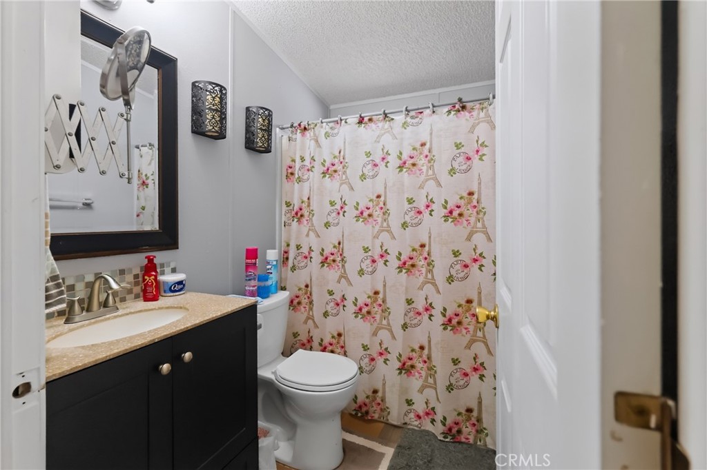 11301 Euclid Street 22 Property Photo 14