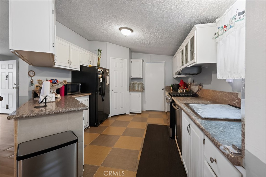 11301 Euclid Street 22 Property Photo 26