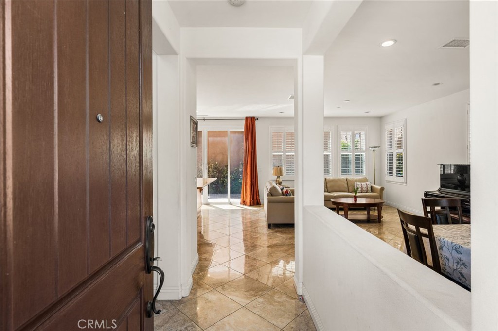 2748 E Coalinga Property Photo 3
