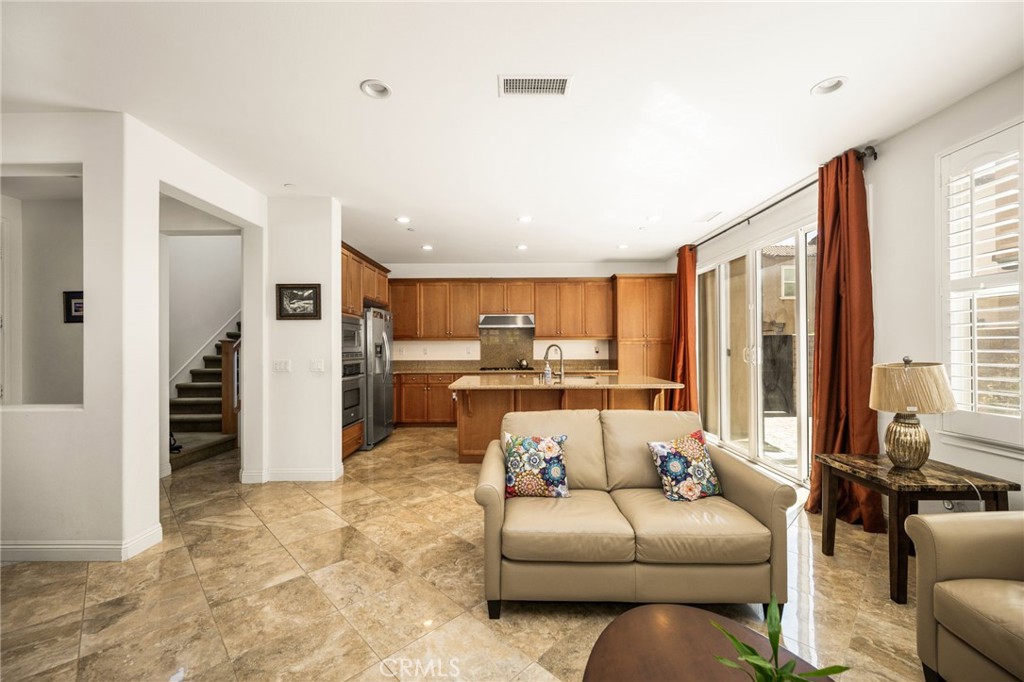 2748 E Coalinga Property Photo 13