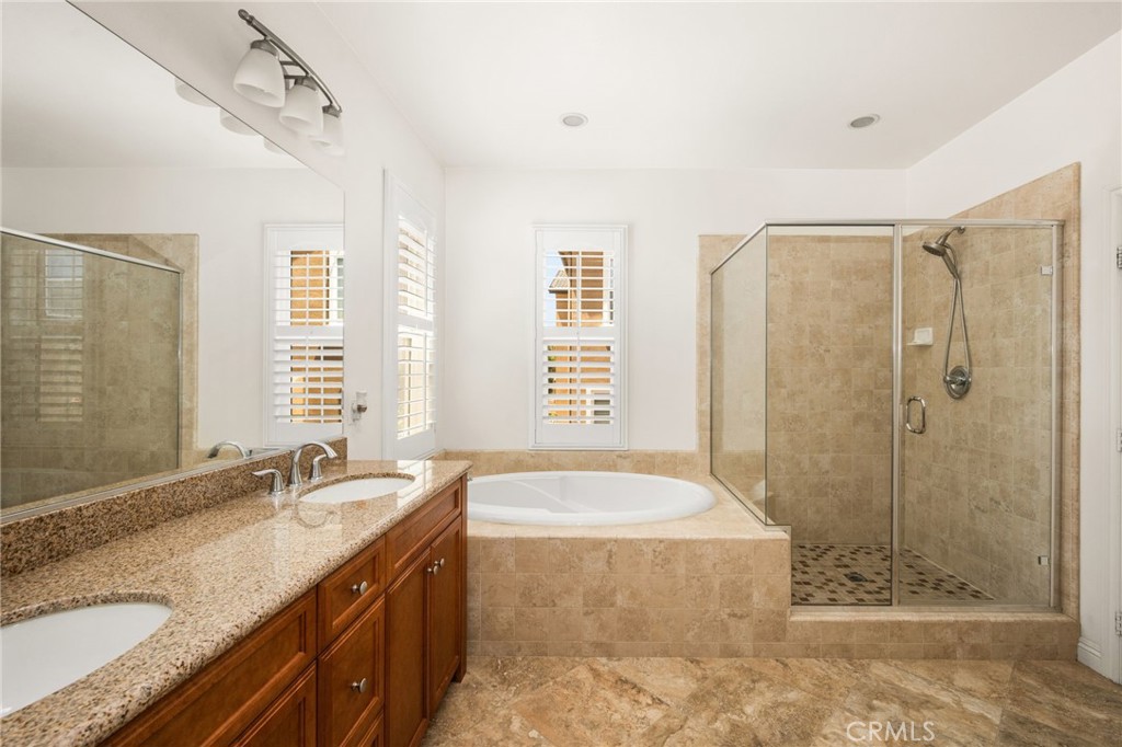 2748 E Coalinga Property Photo 33