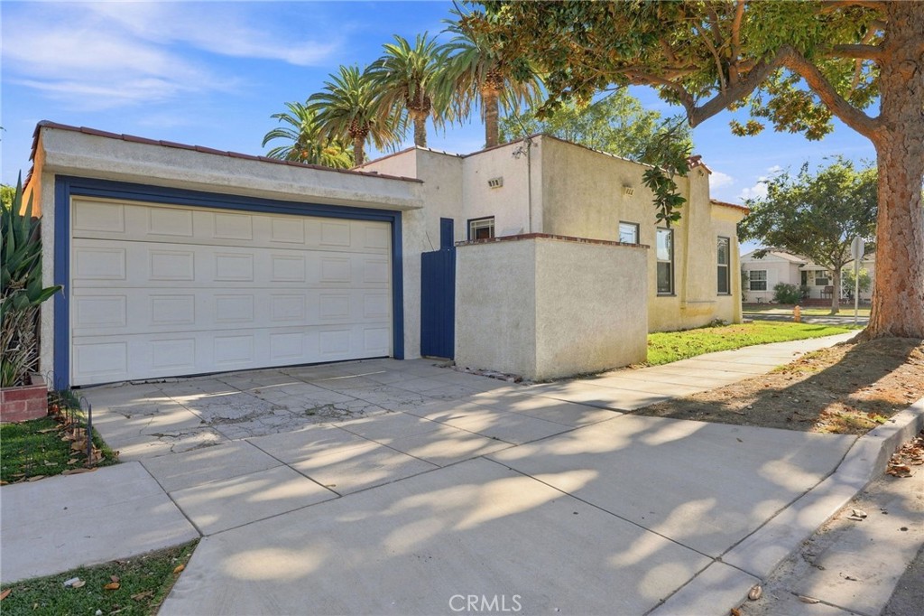 2390 Oregon Property Photo 5
