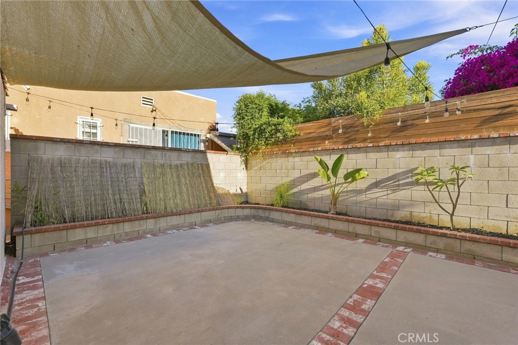 2390 Oregon Property Photo 28