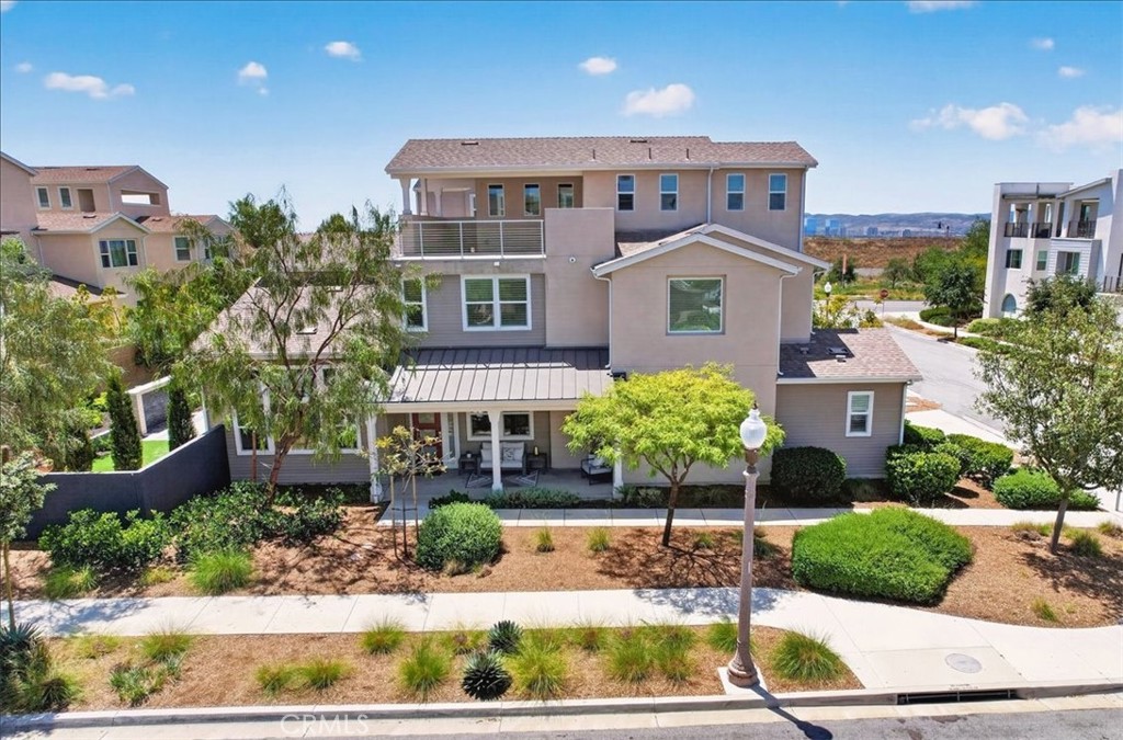 168 Crossover Property Photo 1