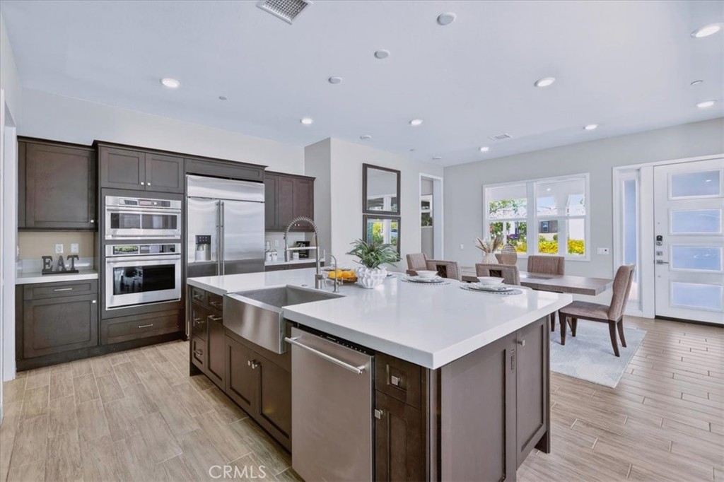 168 Crossover Property Photo 16