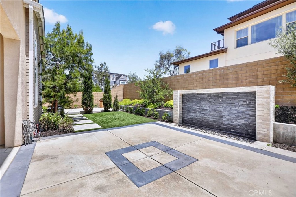168 Crossover Property Photo 23