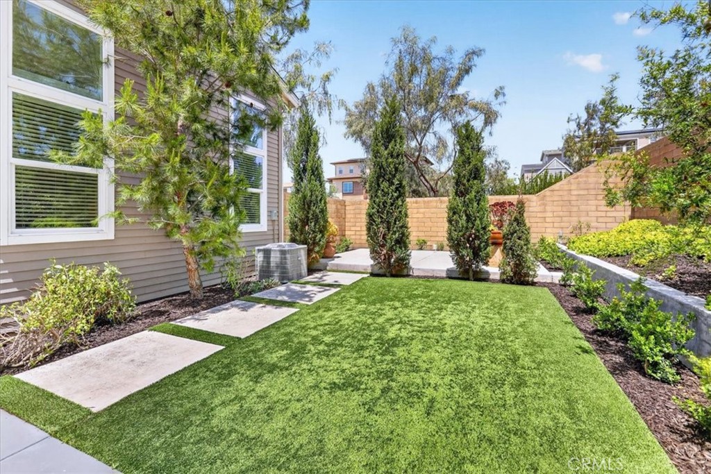 168 Crossover Property Photo 25