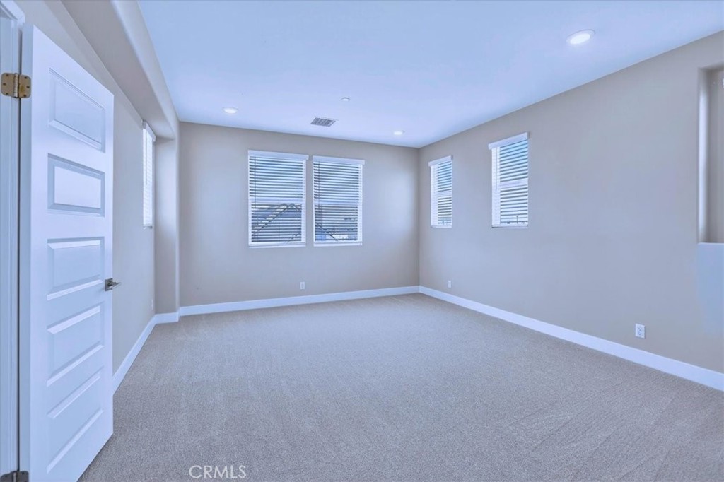 168 Crossover Property Photo 49