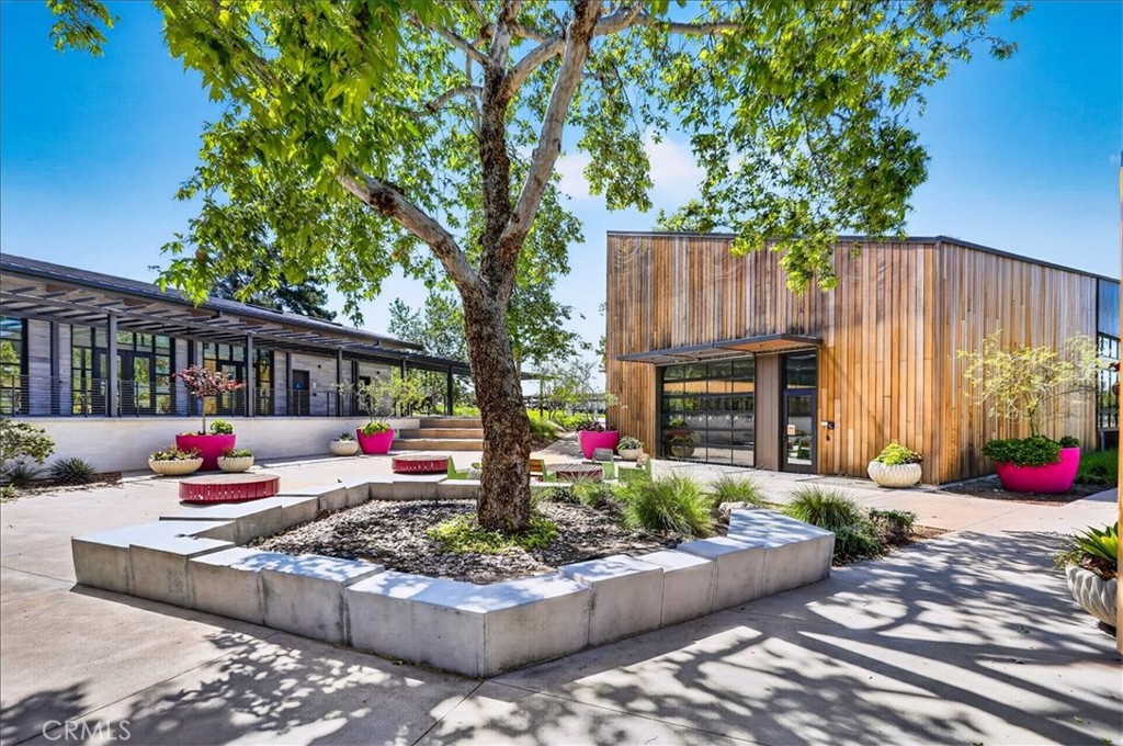 168 Crossover Property Photo 65