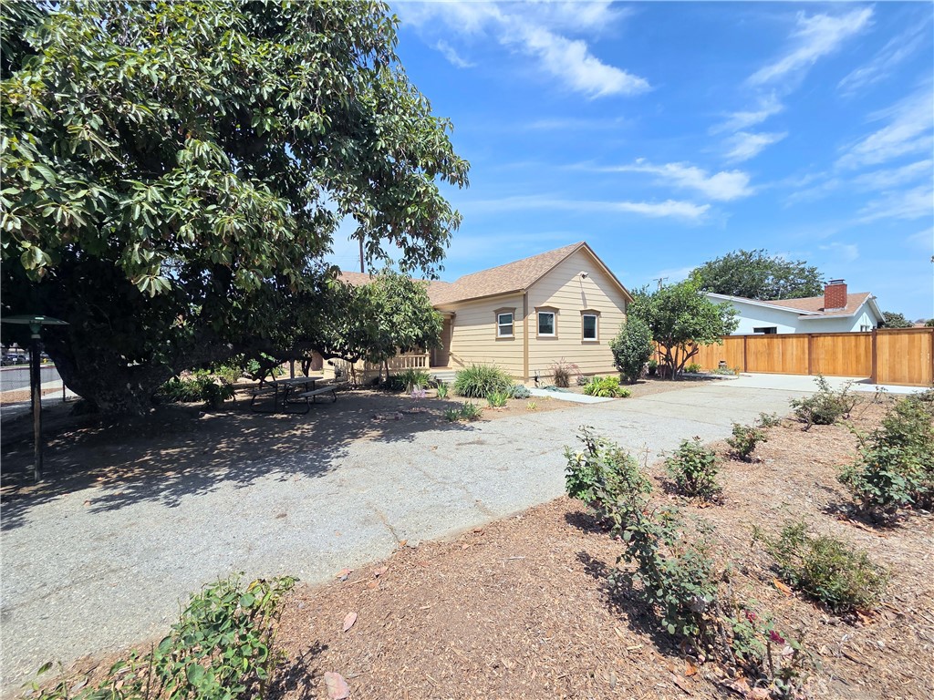 9497 Foster Road Property Photo 1