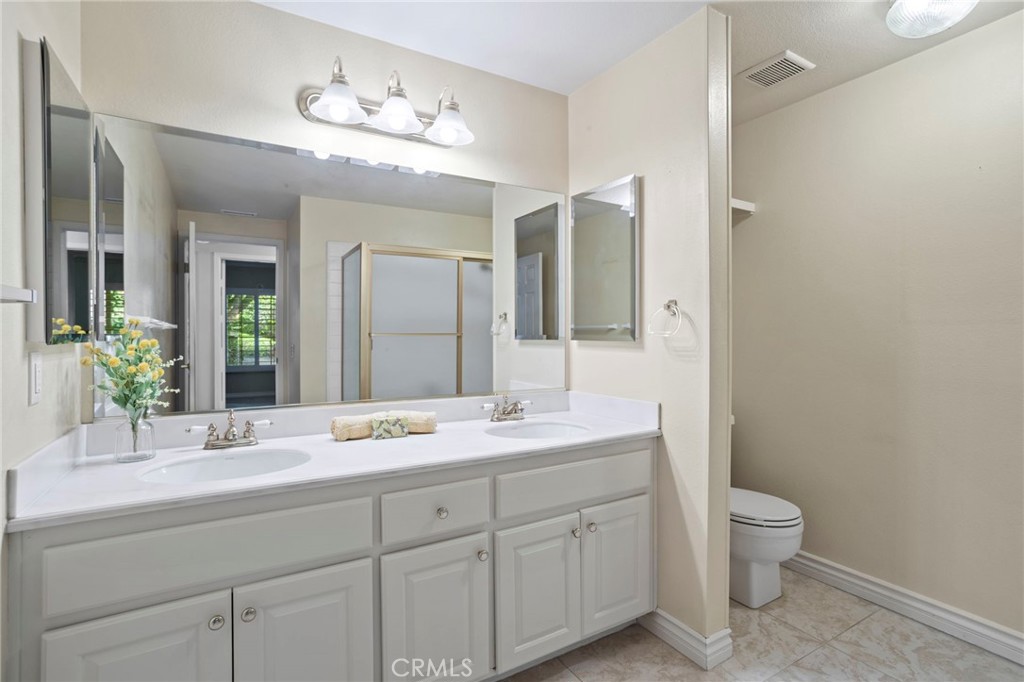 20547 Manzanita Avenue Property Photo 17