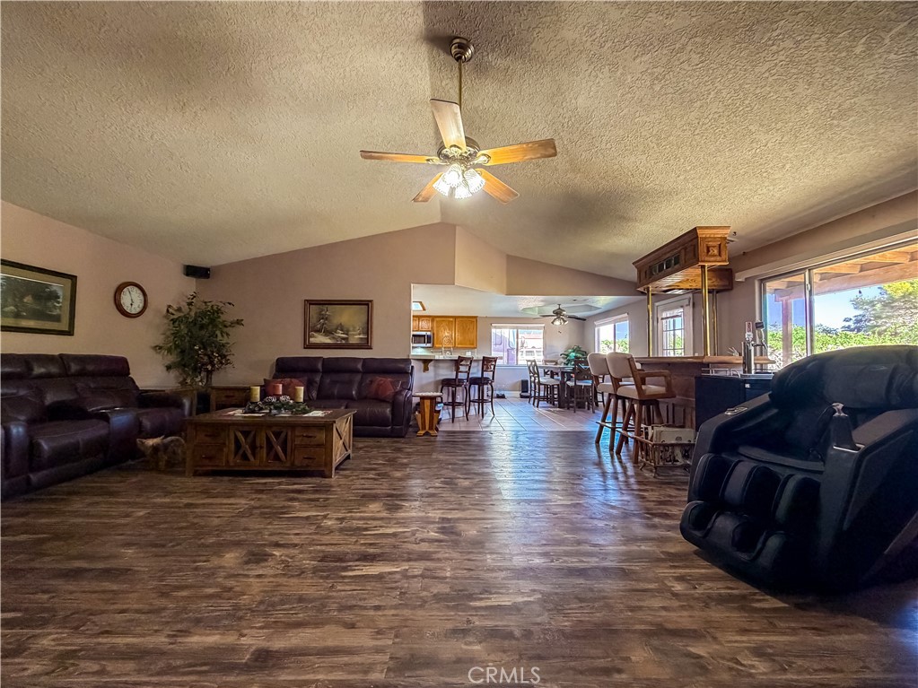 10011 Solano Property Photo 16